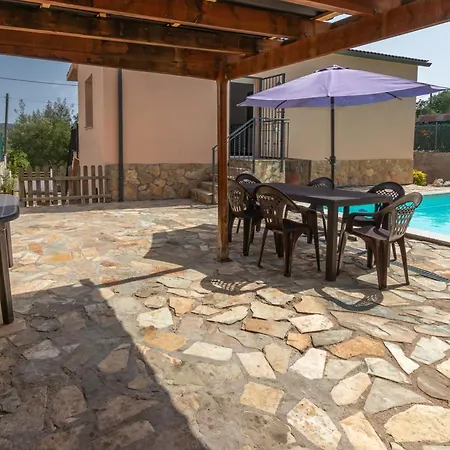 Elisabet Holiday home